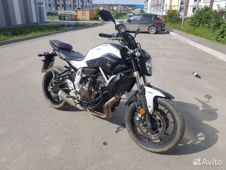 Yamaha MT-07 (FZ-07)