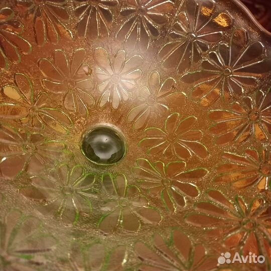 Антикварная ваза для фруктов на ножке