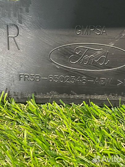 Накладка внутренняя на порог правая Ford Mustang