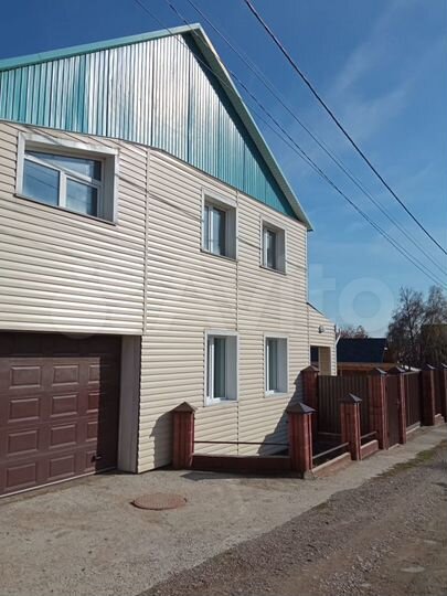 Дом 192 м² на участке 6,1 сот.