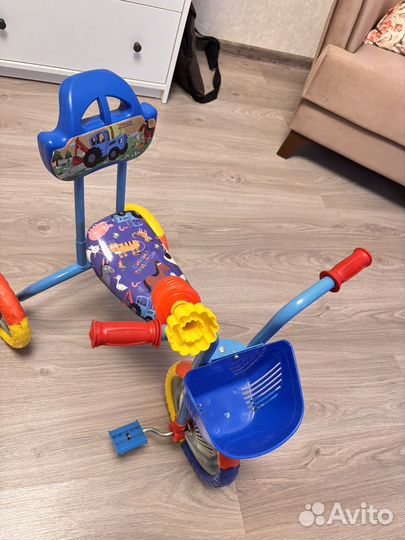 Трехколесный велосипед