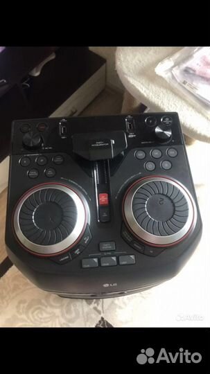 Колонка напольная LG