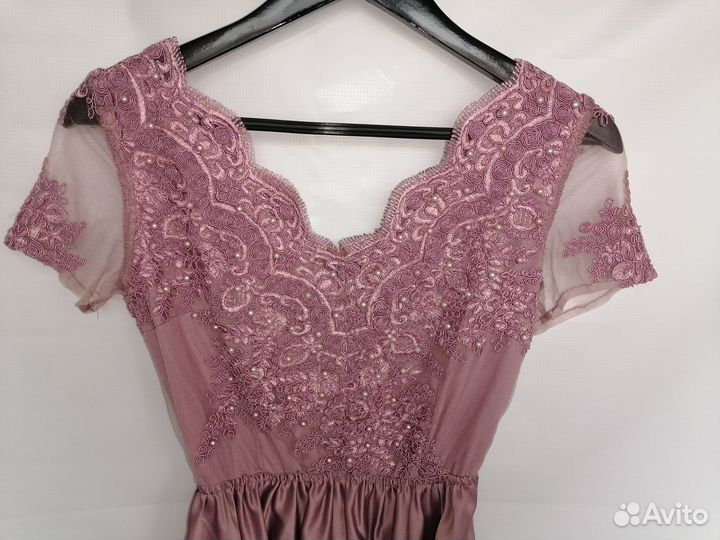 Платье вечернее