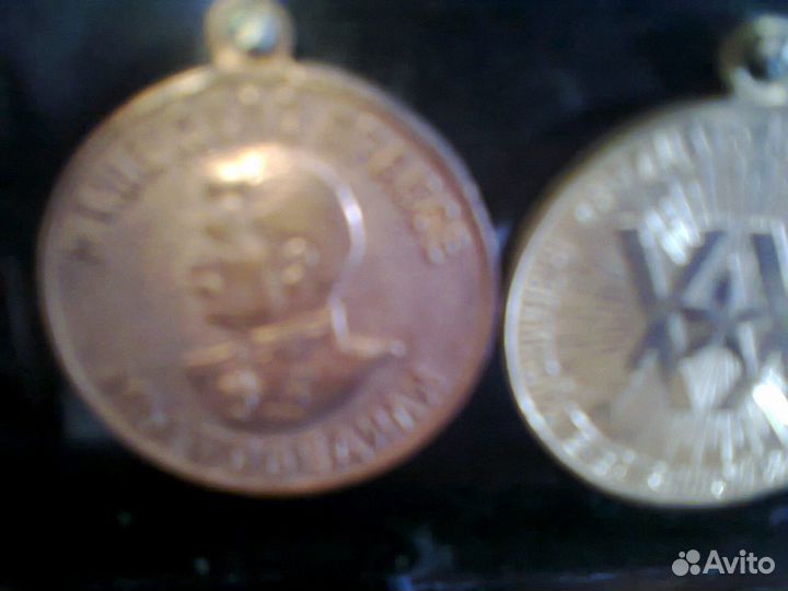 Телефон черный старинный карболитовый