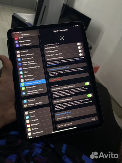 iPad Pro (11 дюймовый) 2 го поколения