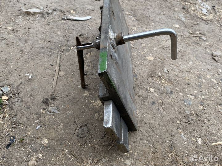 Замок гаражный внутренний