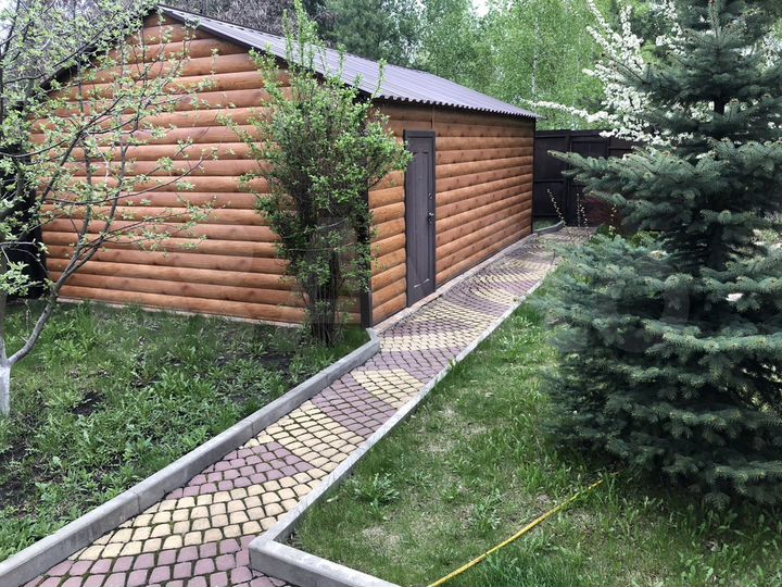 Коттедж 186,5 м² на участке 14 сот.