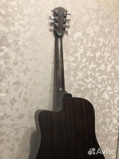 Акустическая гитара