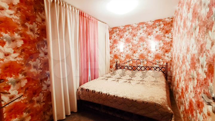 2-к. квартира, 65 м², 1/9 эт.