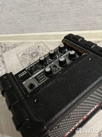 Гитарный комбоусилитель
