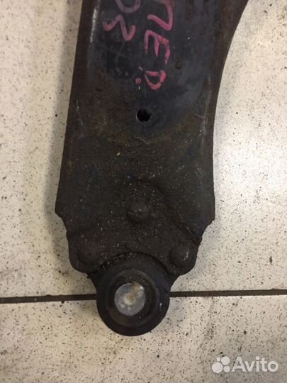 Рычаг подвески передний левый Mazda Demio DW3W