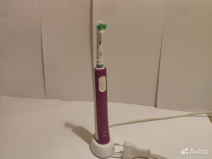 Зубная щетка oral b