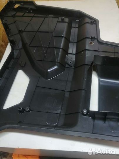 Продам внутреннюю облицовку двери CF moto