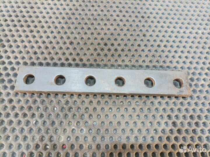 Проставка кронштейна топливного бака Iveco Stralis