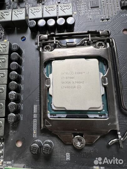 Intel core i7 8700K s1151v2 6/12 скальпирован
