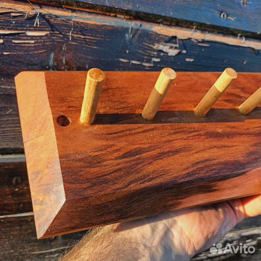 Ключница настенная из дерева Платан