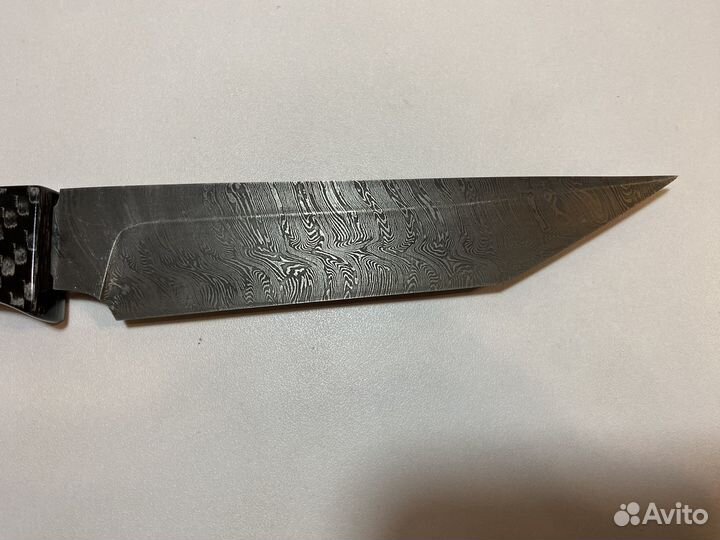 Нож дамасская сталь с карбоновой рукоятью
