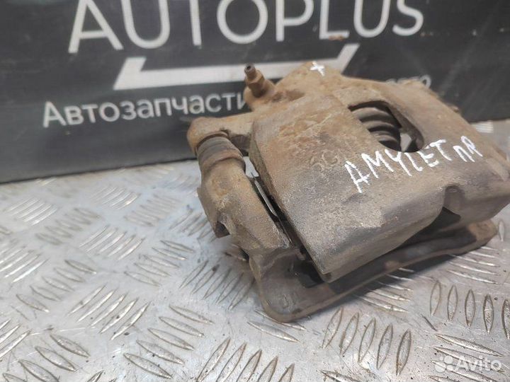 Суппорт передний правый Chery Amulet A15 1.6