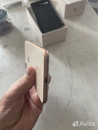 Телефон iPhone 8 plus