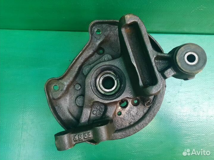 Кулак поворотный задний правый Subaru Impreza