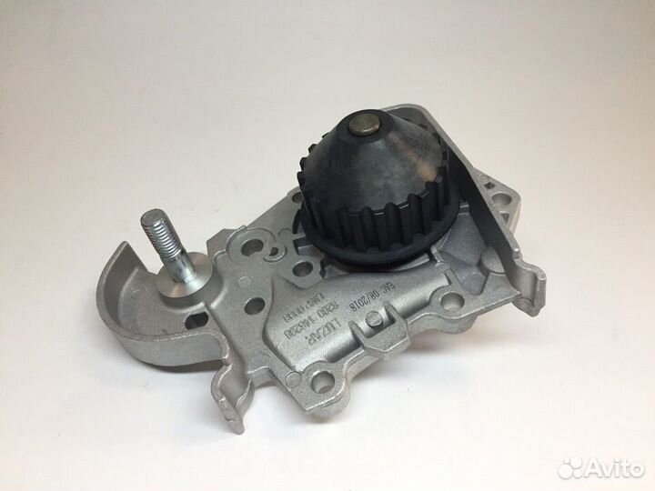 Помпа водяная Renault Logan 1.4/1.6 8V 04-13