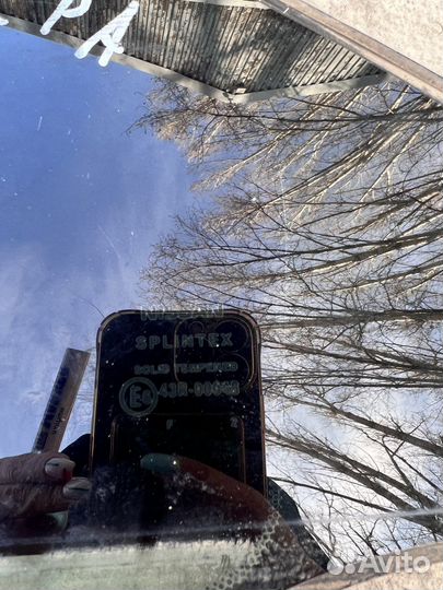 Форточка задней двери Nissan Primera P12