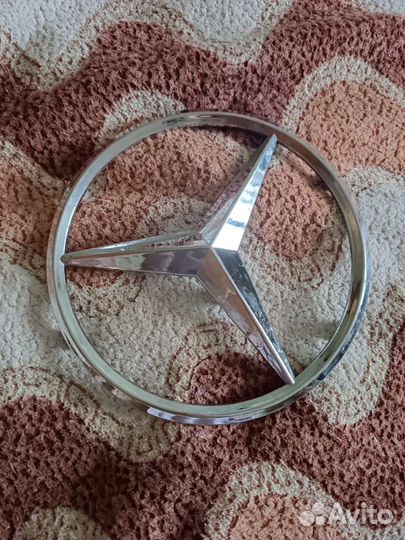 Эмблема mercedes