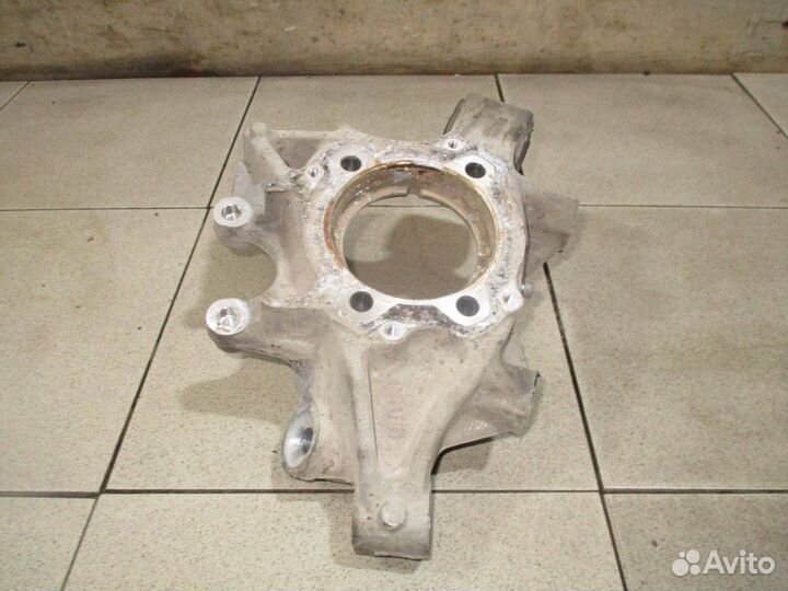 Кулак поворотный задний левый VW Touareg 2 (7P)