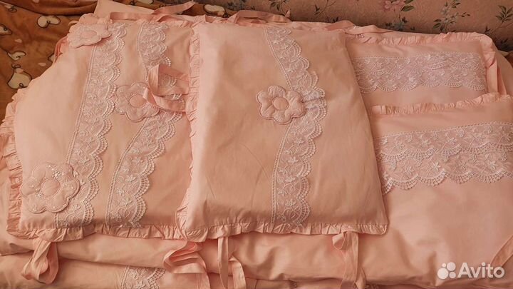 Комплект в детскую кроватку