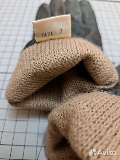 Перчатки женские кожаные демисезонные новые Miro