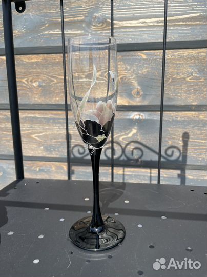 Бокалы под шампанское