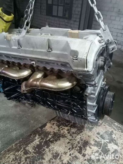 Двигатель на Мерседес м104 3.2