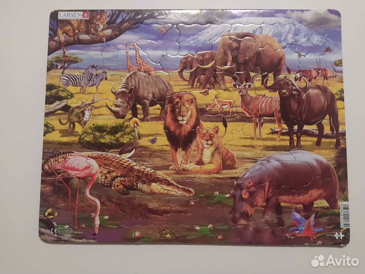 Пазлы Larsen