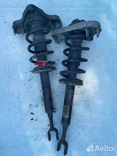 Стойка амортизатора передняя 8E0413031DA