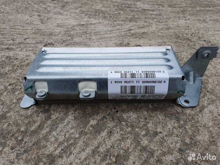 Подушка безопасности задняя правая Mercedes W221