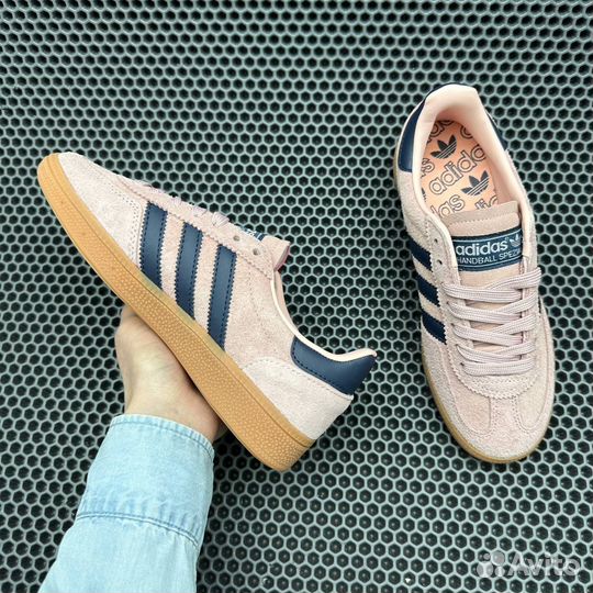 Кроссовки Adidas Spezial розовые