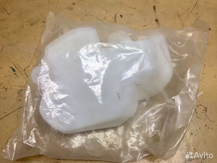 Бачок омывателя Renault Clio, Symbol