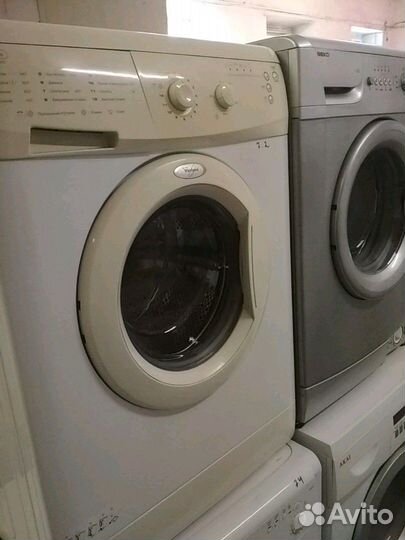 Стиральная машинка Whirlpool б/у