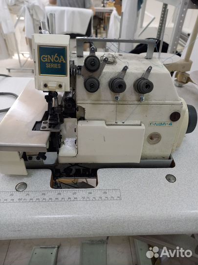 Старый оверлок на запчасти