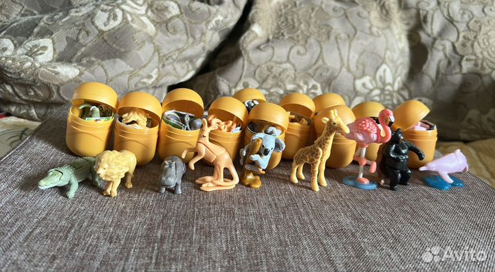 Киндер сюрприз natoons