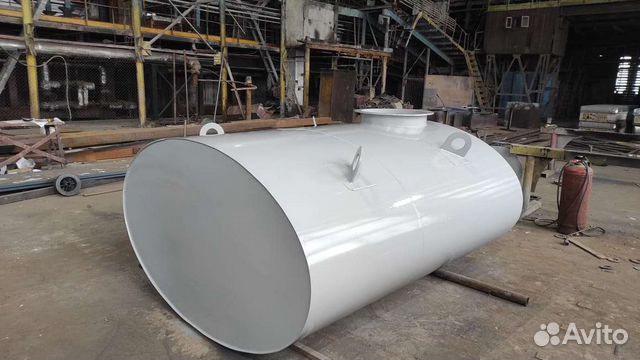 Автоцистерна под гсм, воду