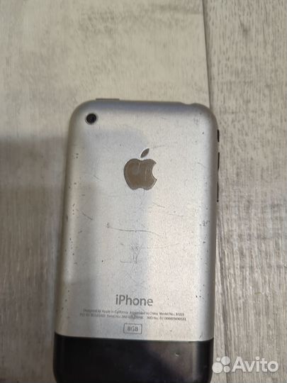 iPhone, 8 ГБ