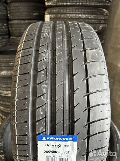 Triangle Sports TH201 245/40 R20