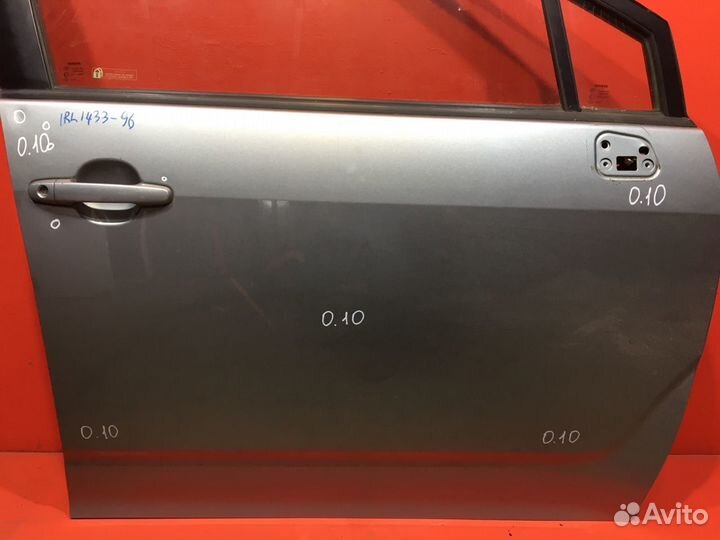 Дверь передняя правая Toyota Corolla Verso хетчбэк