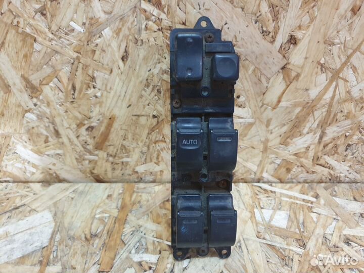 Блок управления стеклоподъемниками Toyota Carina E