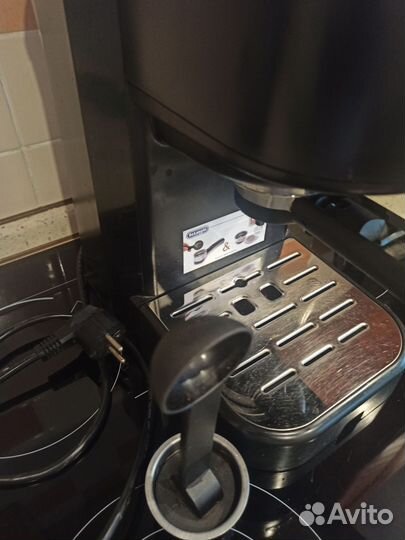 Кофеварка рожковая delonghi