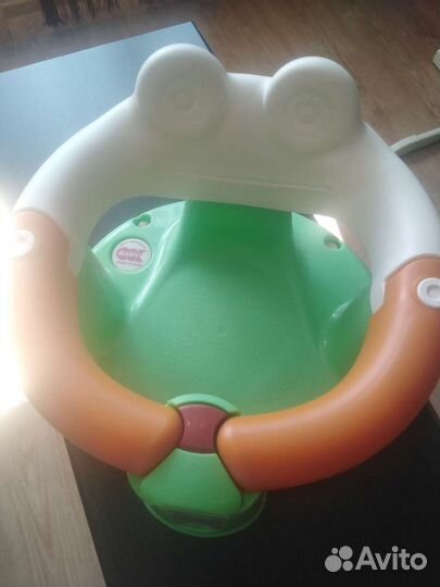 Стульчик для купания в ванной