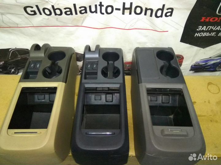 Консоль центральная Хонда црв-3