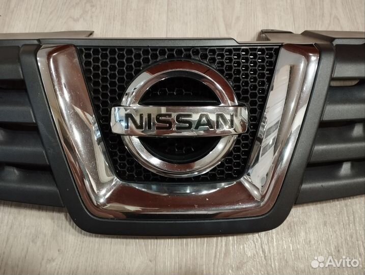 Решетка радиатора Nissan qashqai j10