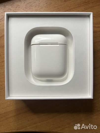 Беспроводные наушники apple airpods 2/1